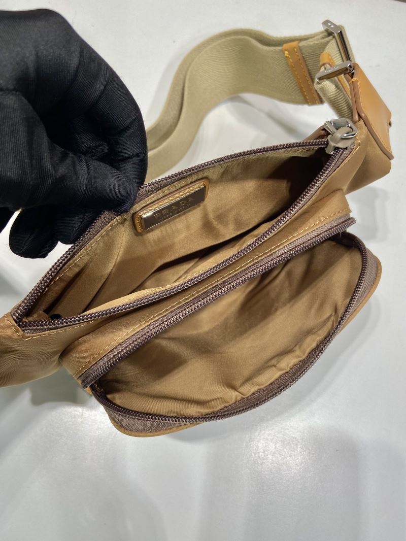 Pra*a waist chest packs